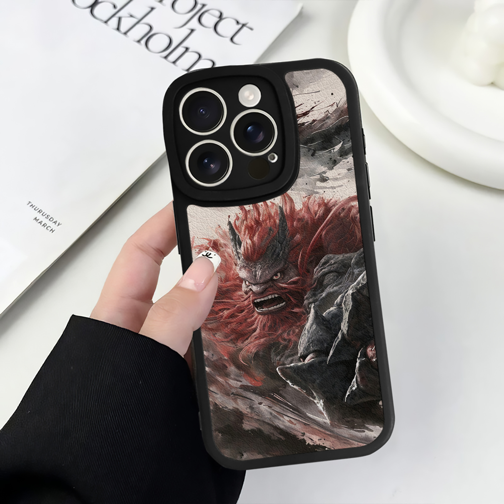（画像用） Ne Zha 2 ナタ 魔童の大暴れ 【iPhone 16シリーズ対応】シリコンスマホケース（レザー調） 材質：シリコン